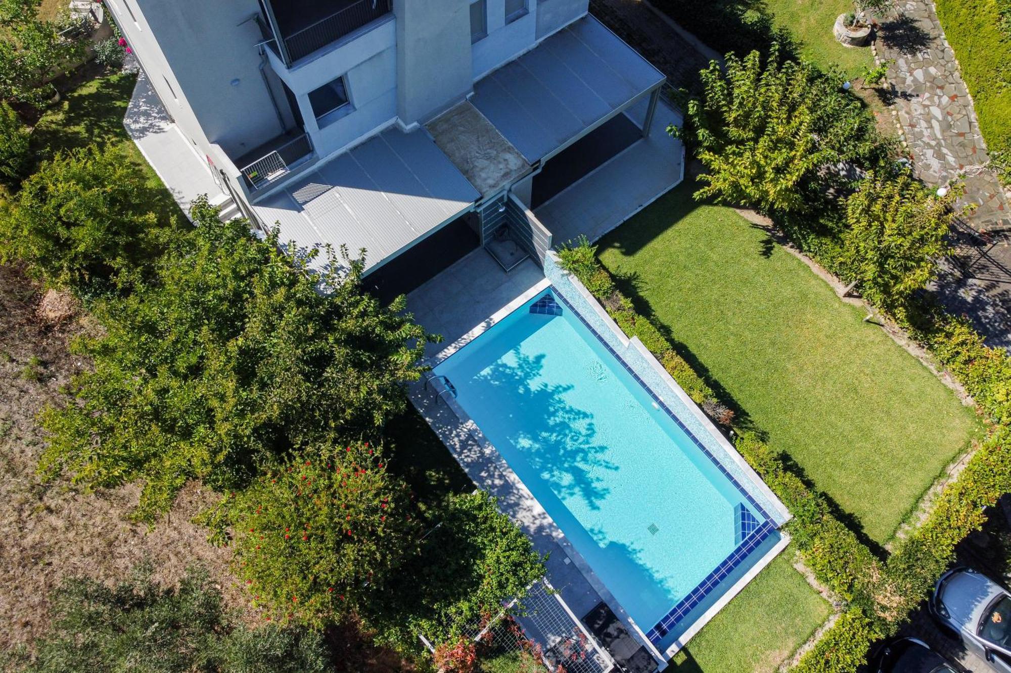 Deluxe Chrousso Pool Paliouri