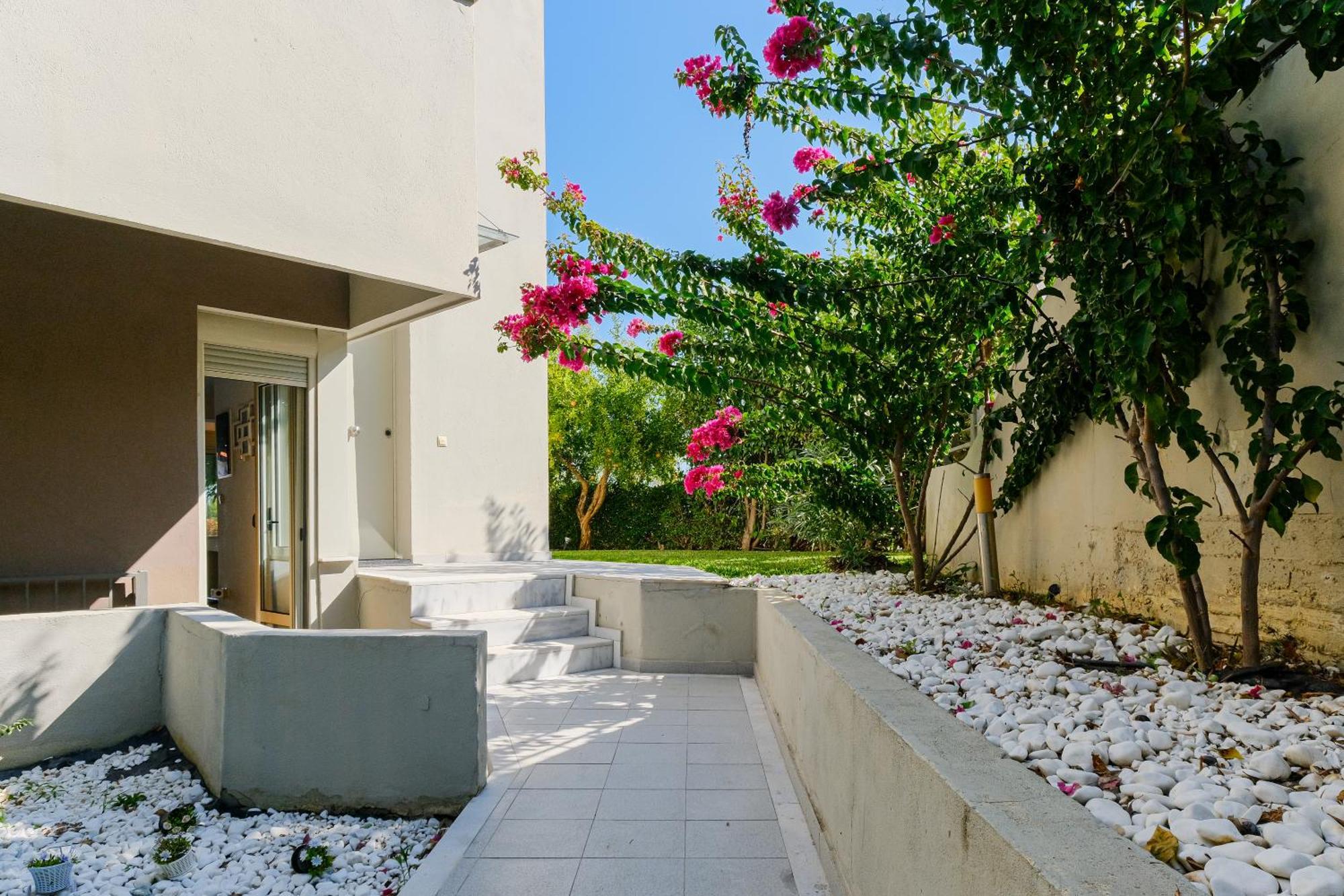 Deluxe Chrousso Pool Villa